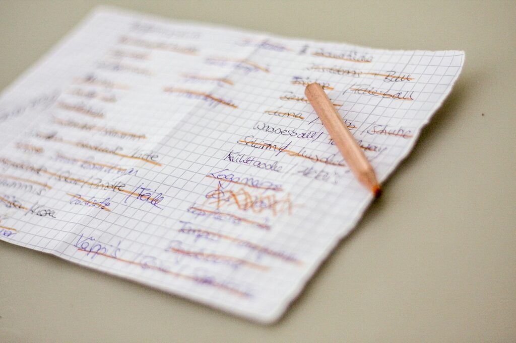 Get help crossing items from your long list of important errands to run by using Lives Simplified errand services